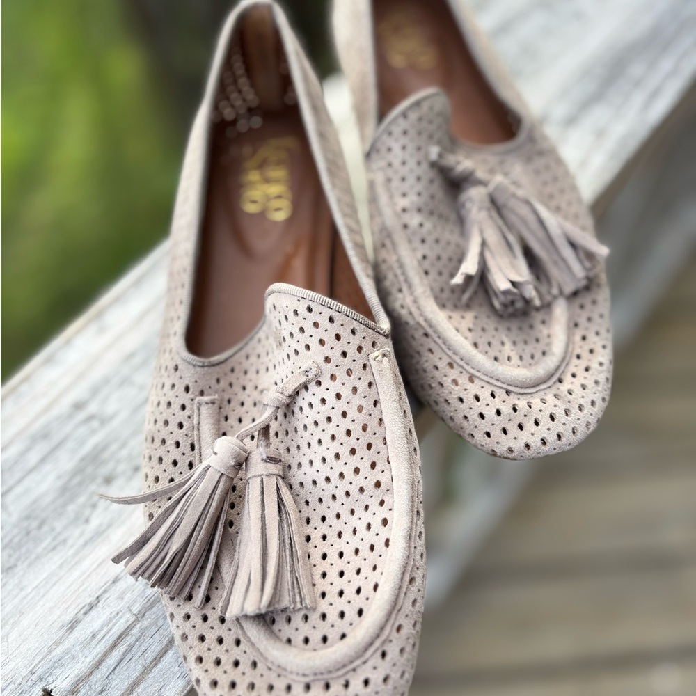 Franco Sarto Perforated Taupe Tassel Loafers sz 8